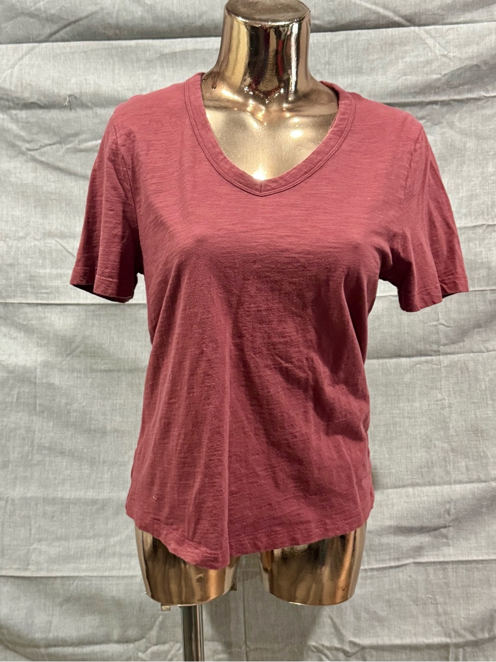 Universal Thread V-Neck Tee in Dusty Rose